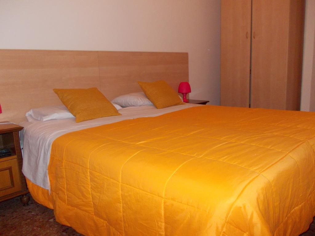 Travellers Lodge Bed & Rooms Treviso Cameră foto